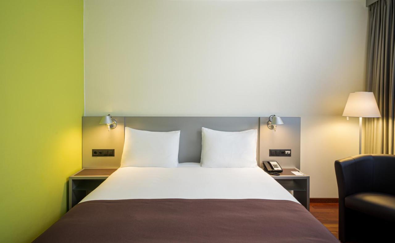 Messe By Ihg Hotel Zurich