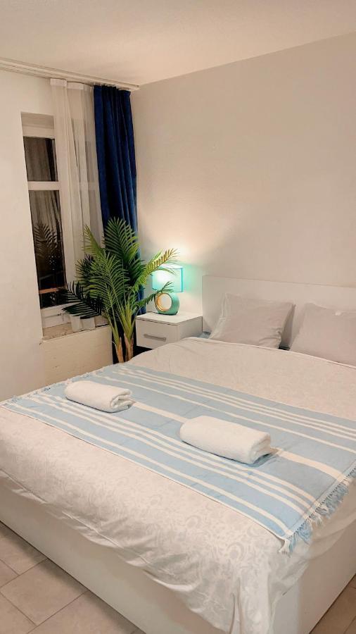 Center Apartment *