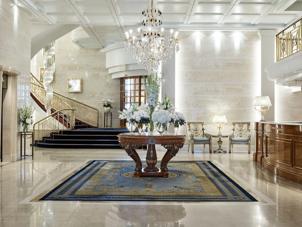 Hotel Savoy Baur En