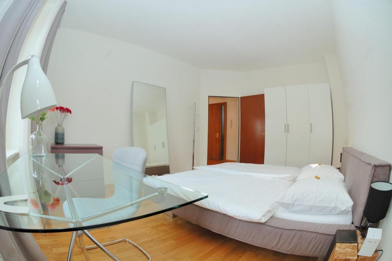 Amazing 2br Near - Lava Apartment *