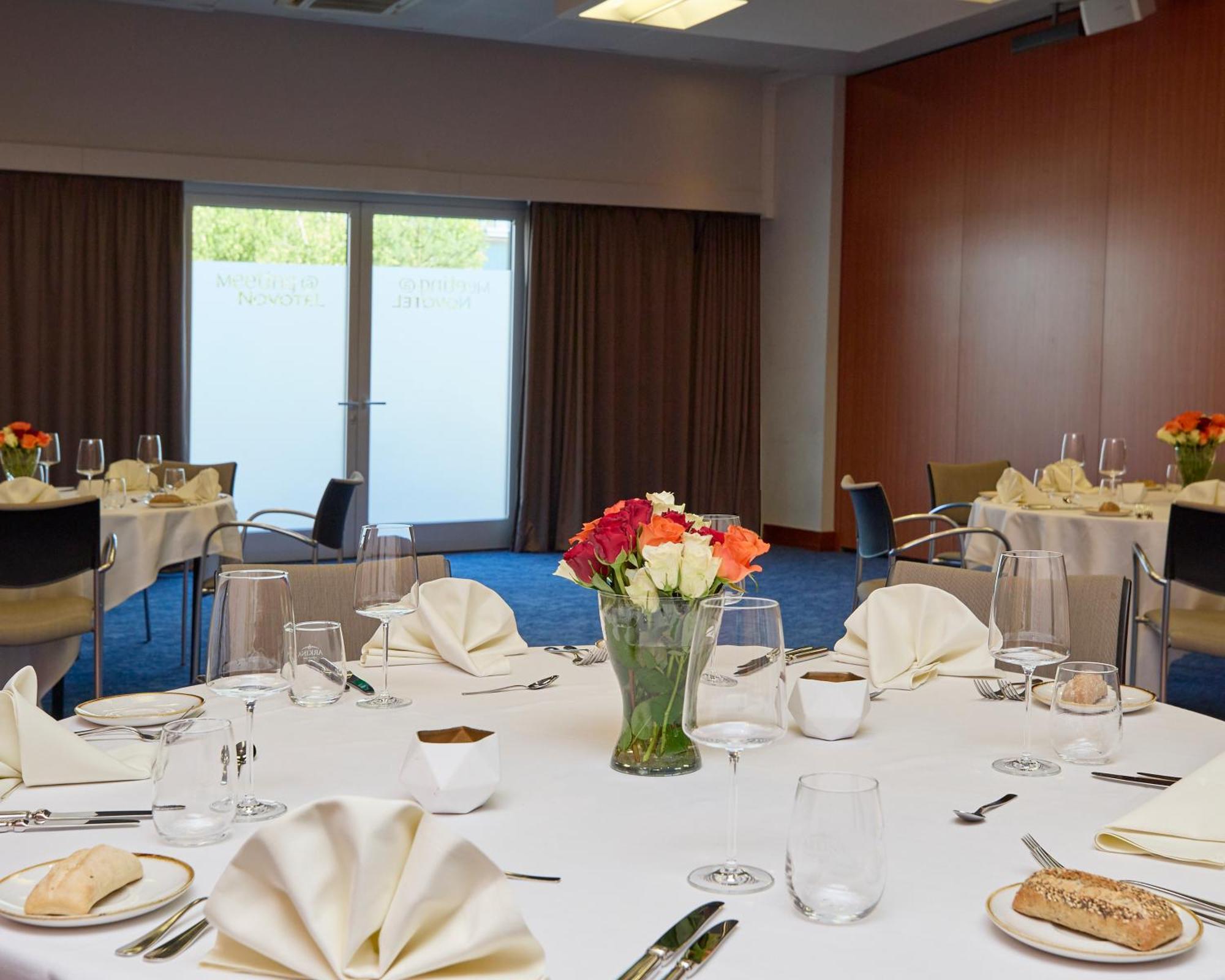 Hotel Novotel West