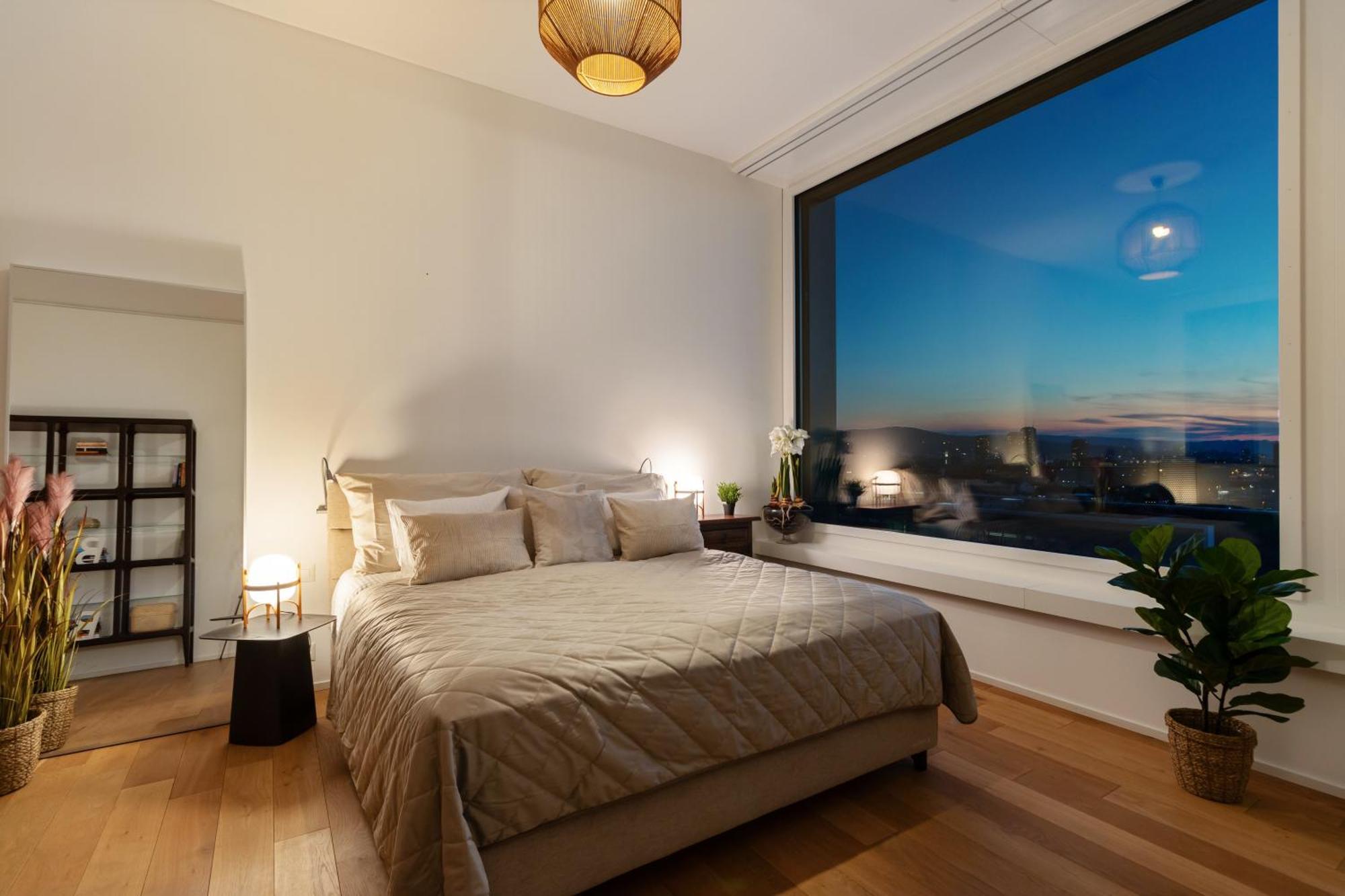 Leading Luxury Of - Stunning View, Parking-garage