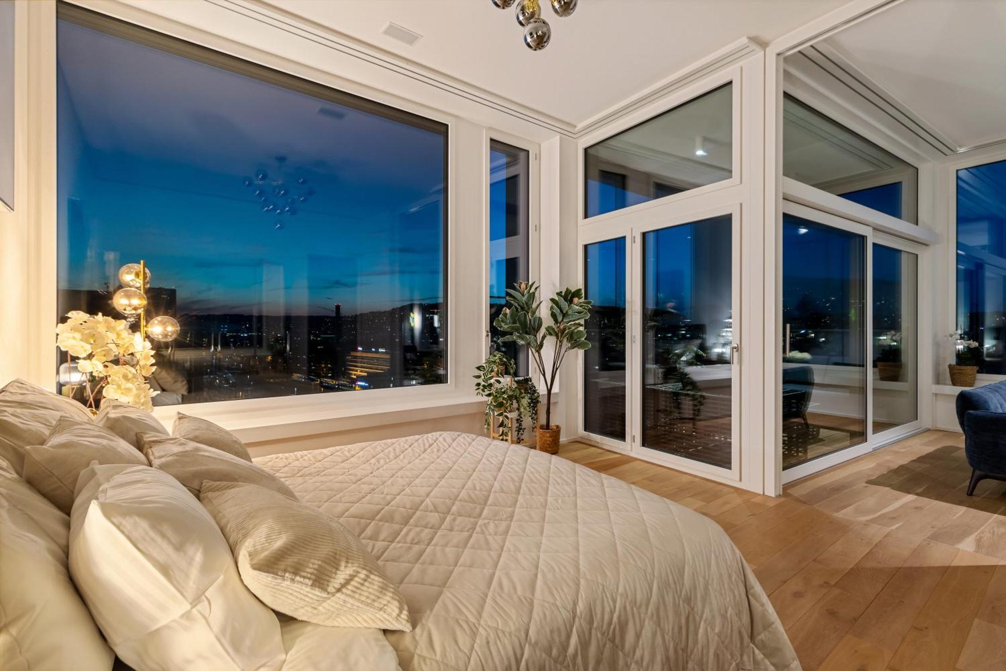 Leading Luxury Of - Stunning View, Parking-garage Apartment *