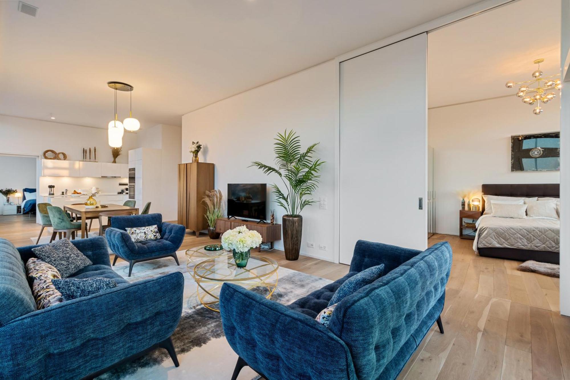 Leading Luxury Of - Stunning View, Parking-garage Apartment *