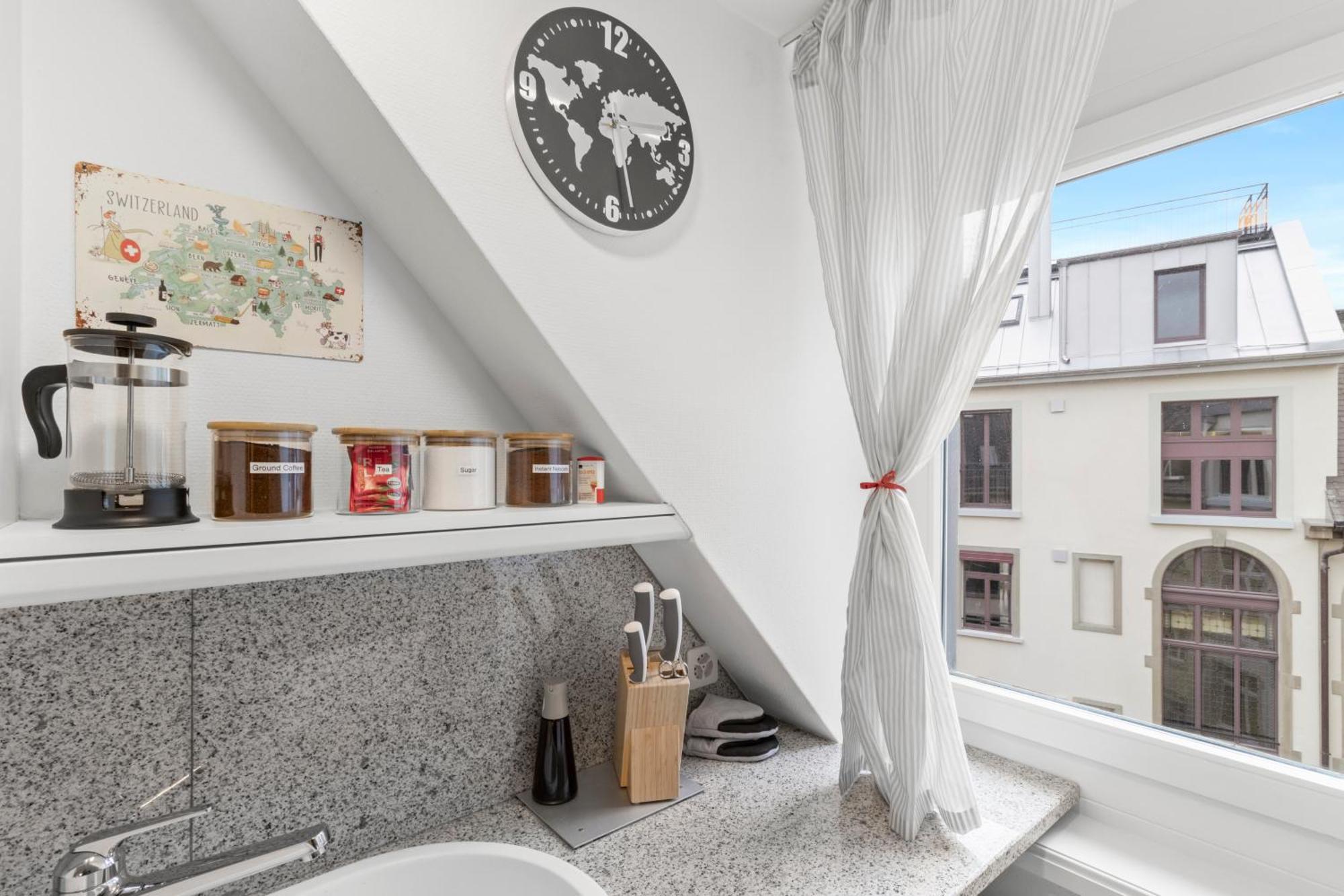 Value For Money & Ac & Stunning Mountain View & Freeparking & Comfort Apartment