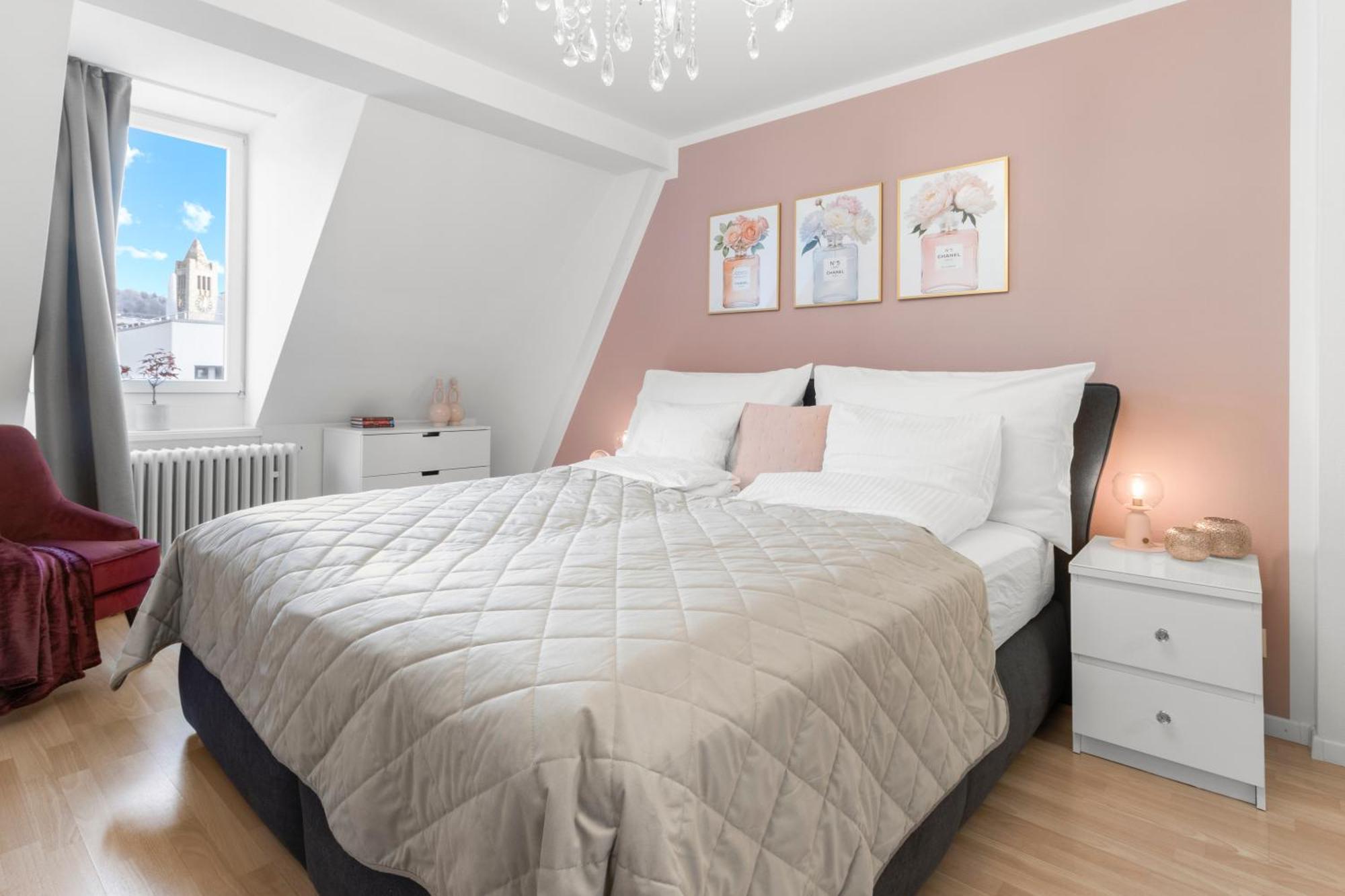 Value For Money & Ac & Stunning Mountain View & Freeparking & Comfort Apartment Zurich