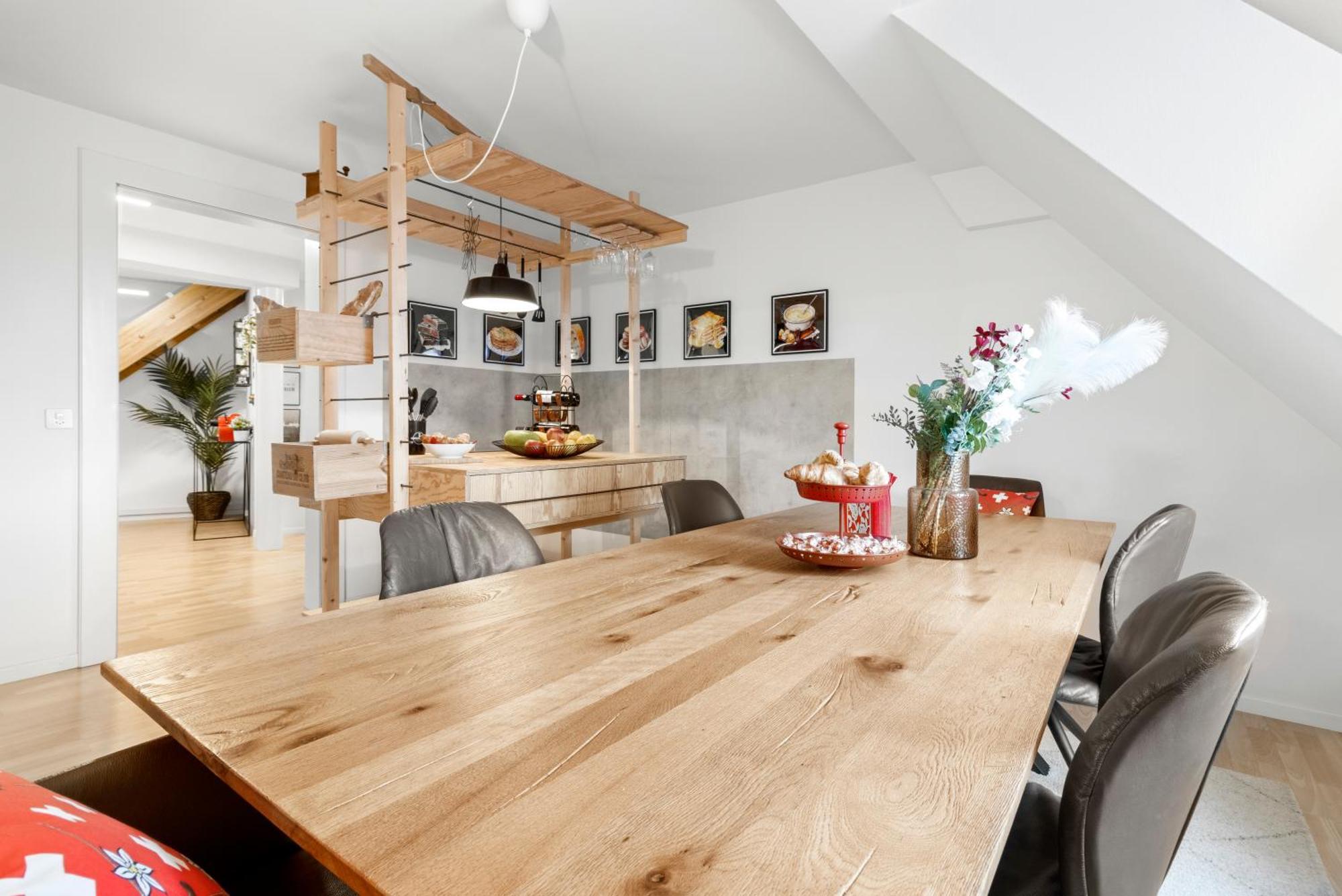 Apartment Value For Money & Ac & Stunning Mountain View & Freeparking & Comfort Zurich