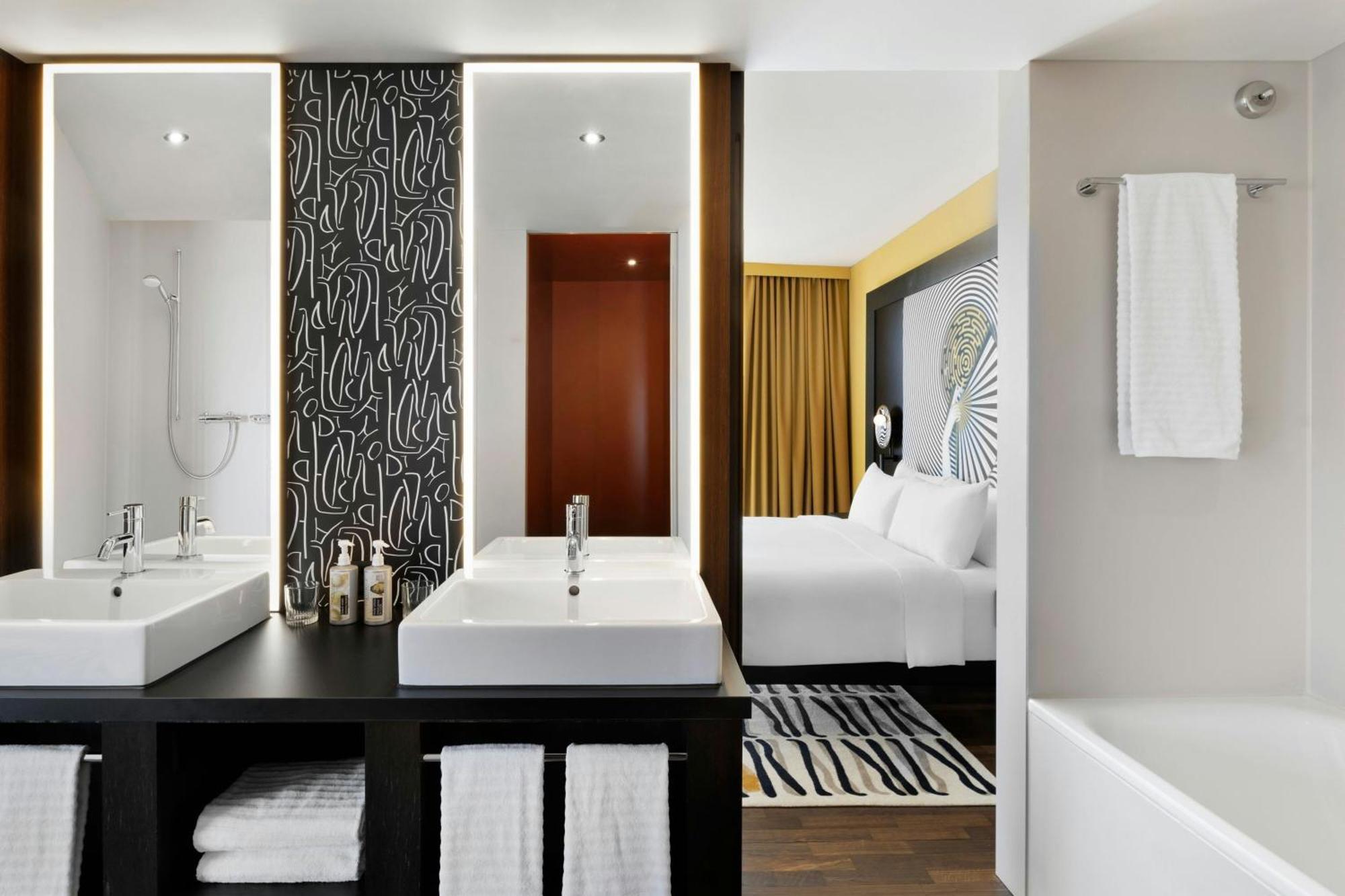 Renaissance Tower Hotel Zurich