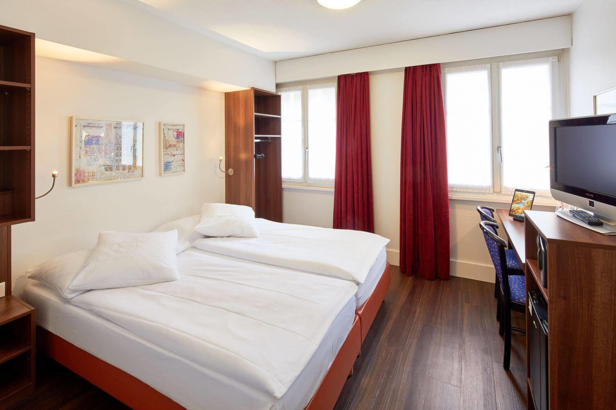 Royal Zurich