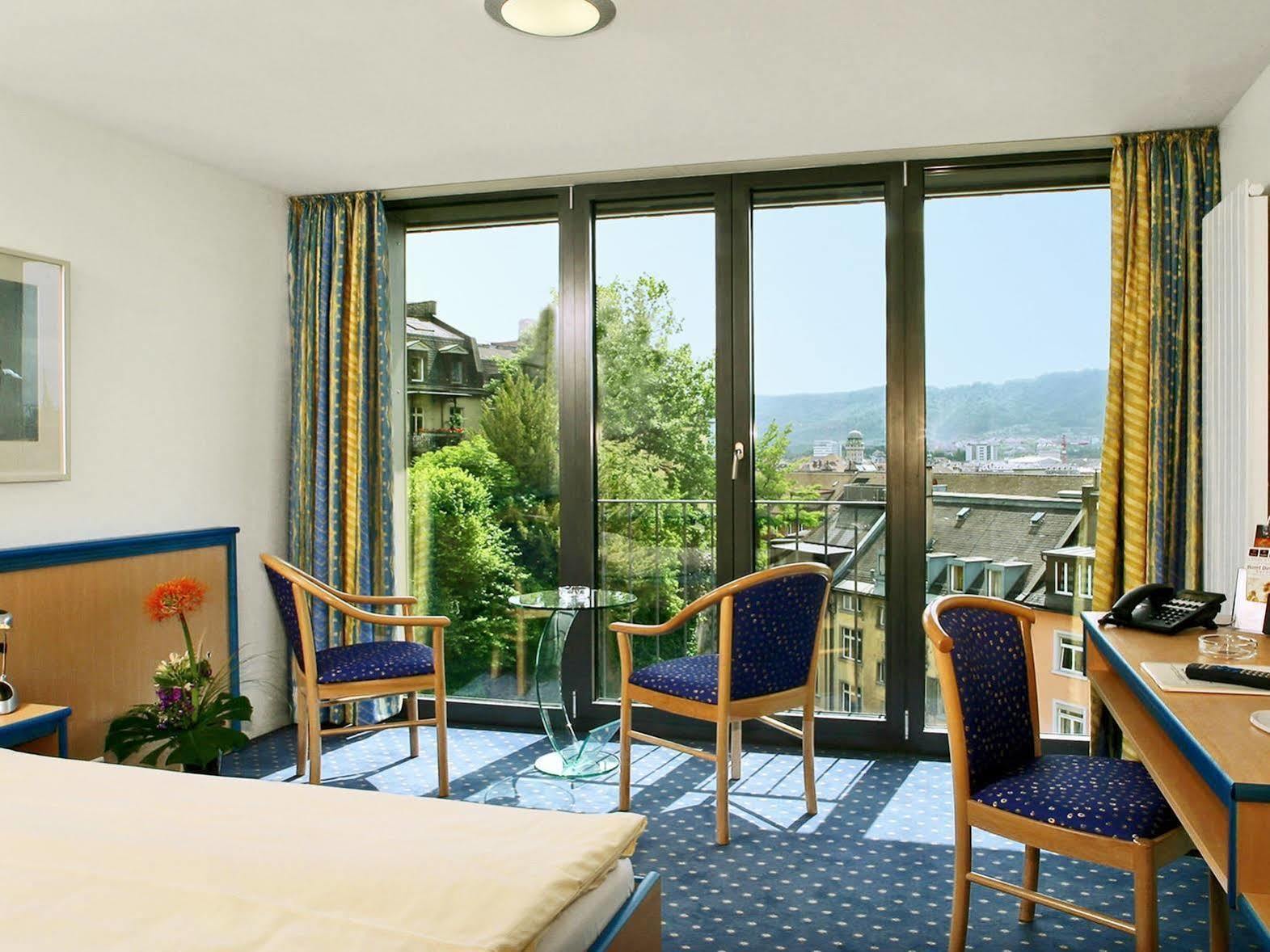 Hotel Royal 3*