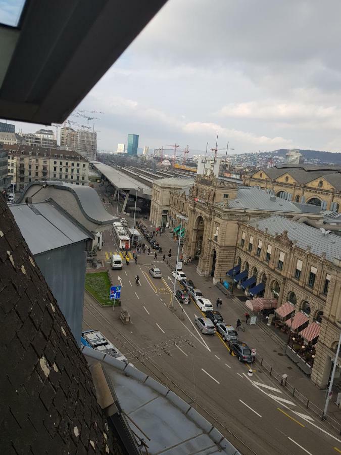 Big At Main Station Zurich