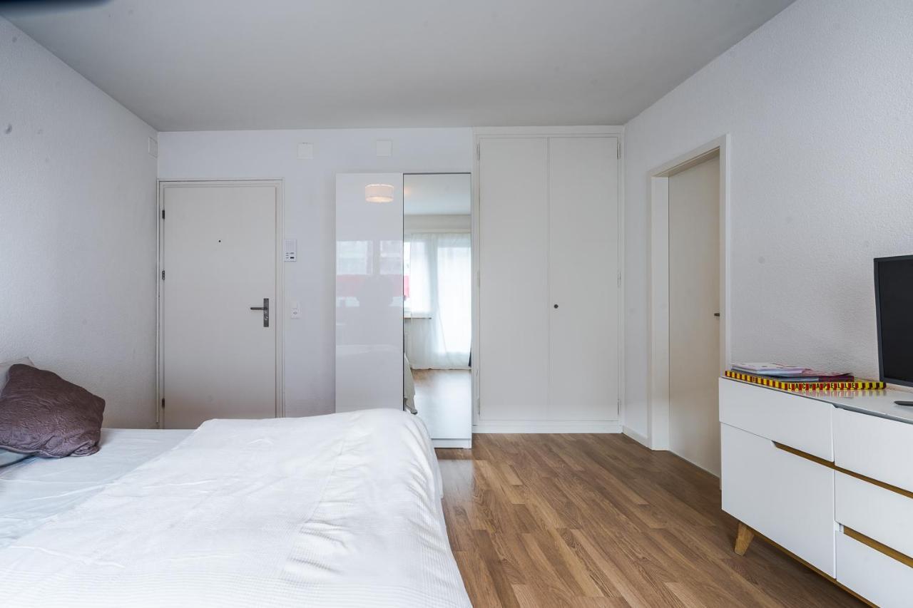 Studio In The Heart Of *